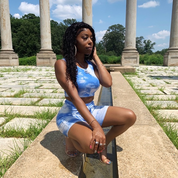 “Stratus” - Picture 2 of 4